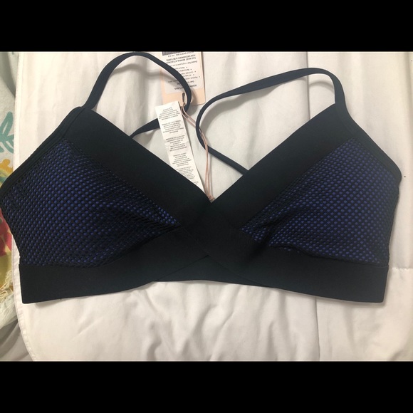 Fabletics Demi Lovato Collection Sports Bra - Picture 6 of 7